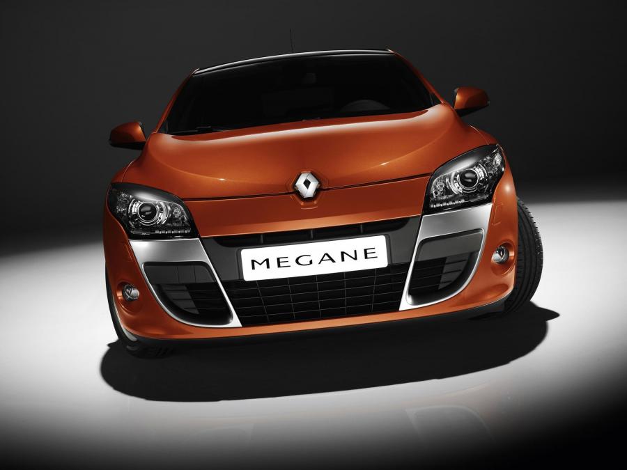  Renault Megane Coupe 2009 года  (фото 40 из 73)